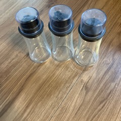 イワキ調味料入れ3個セットの画像