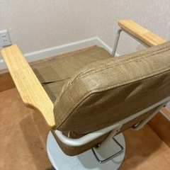 美容室チェアの画像