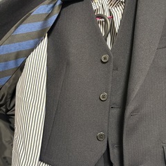 早い者勝ち六年生卒業式スーツの画像