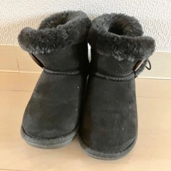ムートンブーツ　17cm ブラック　キッズ　冬靴　シープ　アミアミの画像