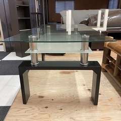 ガラステーブルの画像