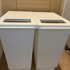 ゴミ箱　45リットル　白の画像