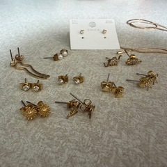 ピアス、ネックレスまとめ売りの画像