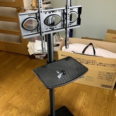 テレビスタンドの画像