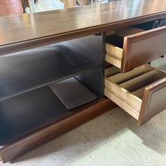 テレビ台
の画像