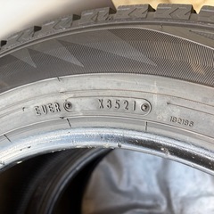 スタッドレス　DUNLOP WINTERMAXX WM02 215/60R17の画像