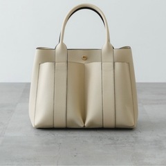 ロデスコ ポーチ マチあり ベージュ クリーム色の画像