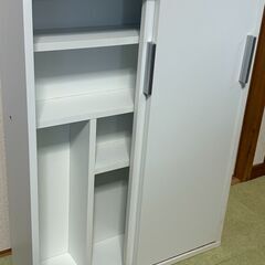 トイレ、玄関用 収納棚の画像