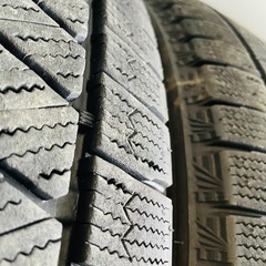 イボ付き❗️255/45/20冬VRX3の画像