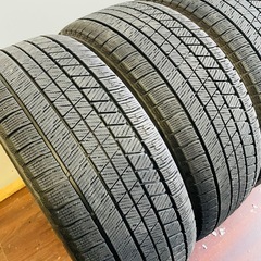 イボ付き❗️255/45/20冬VRX3の画像