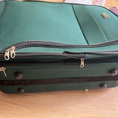 スーツケースの画像