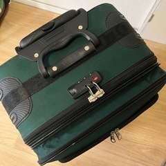 スーツケースの画像