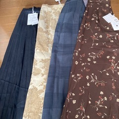 新品スカート　７点セットの画像
