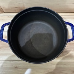 ⭐️早い者勝ち⭐️レア❗️staub ピコ・ココット ラウンド 24ネイビー グランブルーストウブの画像