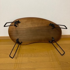 木製ローテーブルの画像