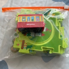 ミキハウス　パズルトレインの画像