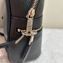 【美品】kate spade 黒 レザー リュック ミニの画像