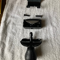 片手でハンドル操作の画像