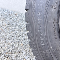 195/65R15     グッドイヤー、アイスナビ6トヨタ用4穴鉄ホイール、ホイールカバー、ナット付き
の画像