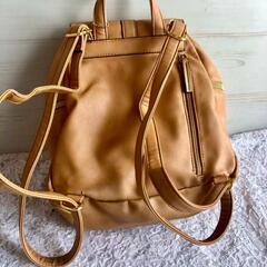 LOWRYS FARM mikoa ベージュリュックの画像