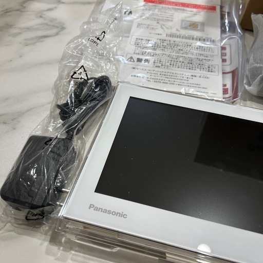早い者勝ちにさせて頂きます?お値下げ?Panasonic UN-10E6-W ポータブルテレビ