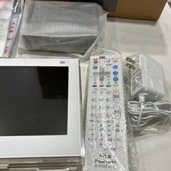 早い者勝ちにさせて頂きます🙏お値下げ🌼Panasonic UN-10E6-W ポータブルテレビの画像