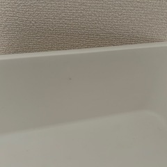 細長い白の箱２つの画像