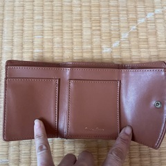 折りたたみ財布　キャメル色　中古の画像