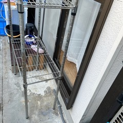 スチールラックの画像