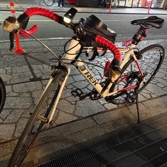 trekロードバイクの画像