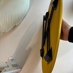 折りたたみテーブルの画像