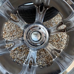 22インチタイヤ付きホイールの画像