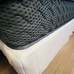 シングルベッド+サイドテーブルが無料ですの画像