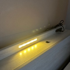 【無料】LED照明・コンセント付き すのこベッドフレーム（シングル）の画像