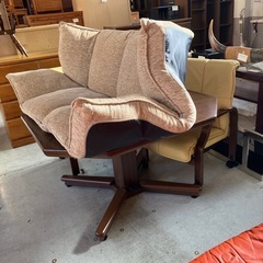 12/25まで店頭商品一部を除き半額クリスマスSALE!!開催中 　サ2512-113 カウチソファ ベージュ 2人掛け キズ汚れ有り リクライニングの画像