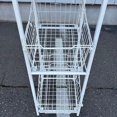 隙間収納 4段スチールラック キッチン収納 ホワイトの画像