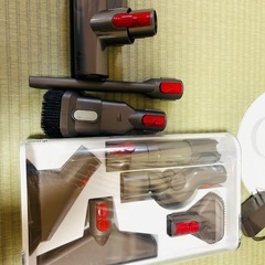 ダイソン　Dyson      v10   スタンド　アタッチメント8点の画像