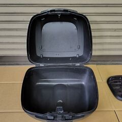 人気SHAD40リアボックスの画像