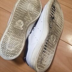 アディダス　スタンスミス　メンズ　サイズ27.0  差し上げます。取りにきて頂ける方の画像