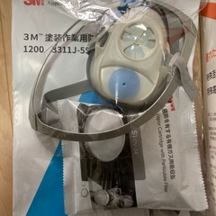 譲渡きまりました。塗装用マスク、防塵メガネ、活性炭マスクの画像