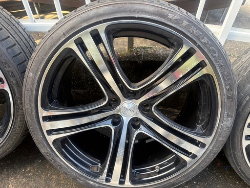 ⭐︎値下げ⭐︎LEGZAS⭐︎20インチタイヤホイール