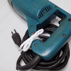 マキタ 　電気ドリル　6300-4　4段変速　ハンドル＆ドリルチャック締め付け工具欠品　鉄鋼13mm　木工30mm　3.2kg　動作確認済み　【非対面取引です】の画像