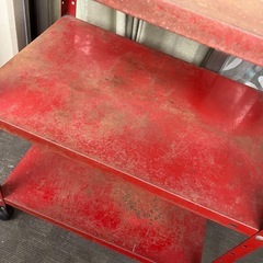 【相談中】スチールラック3段 赤 キャスター付【錆あり】の画像