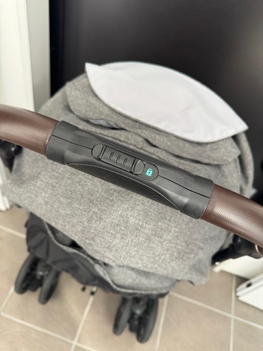 combi コンビ ホワイトレーベル スゴカルSwitch エッグショック AS アッシュグレー