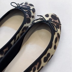 FLAG J ヒョウ柄 フラット シューズ 23.5 レオパード リボンの画像