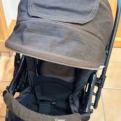 コンビ　ベビーカーの画像