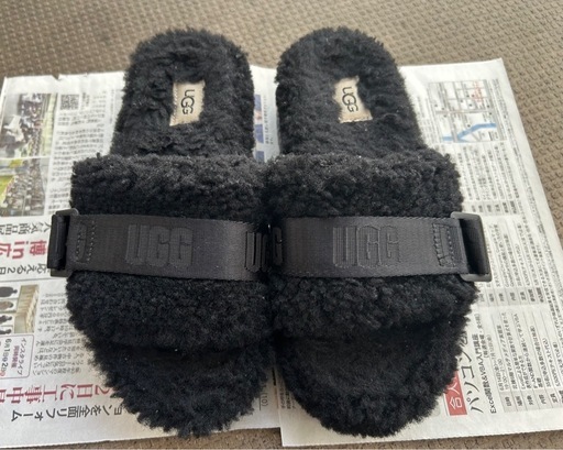 【相談中】UGG FLUFFITA 黒