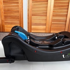 joie チャイルドシート 新生児 ベース付きの画像