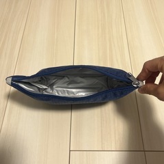 ほぼ新品THERMOS 保温バッグ付きお弁当箱の画像