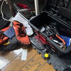 美容パック、工具、文房具、ライターの画像